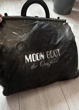 Дітячі зимове взуття moon boot 9