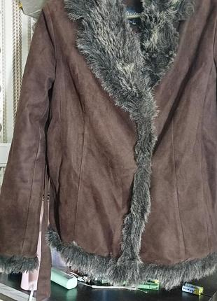 Дубленка укороченная женская, экозамш, искусственным мехом. размер s,m. fachinate collection.