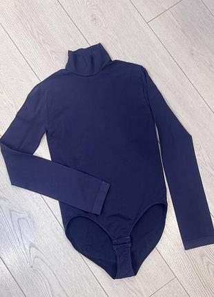 Боді чорного кольору