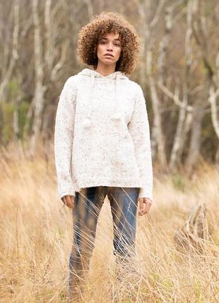 Светр-худі жіночий l-xl оверсайз молочний теплий з китицями