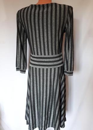 Серо-серебристое трикотажное платье esprit (размер 36-38)2 фото