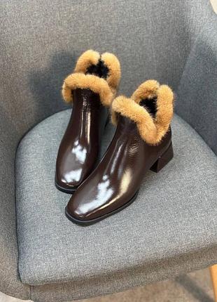 Шоколадні черевики із натуральної шкіри лак з хутром норки 3005/1