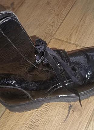 Ботинки деми,удобные, на шнуровке40 размер