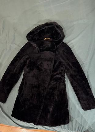 Шуба жіноча мутон розмір с-м до коліна
