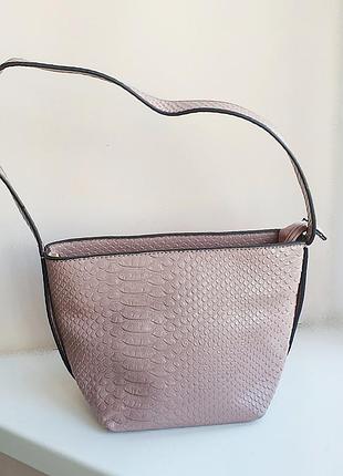 Сумка темно пудрова з ремінцем