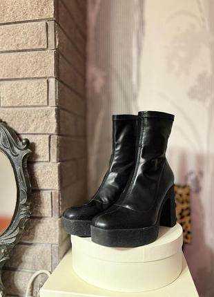 Ботильйони з квадратним носом на платформі та квадратному підборі