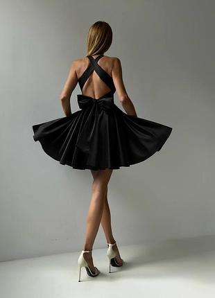 Сукня коротка