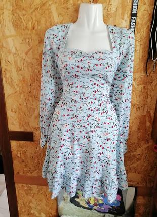 Легкое летнее платье цветочный принт