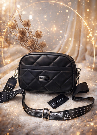 Крос-боді чорного кольору