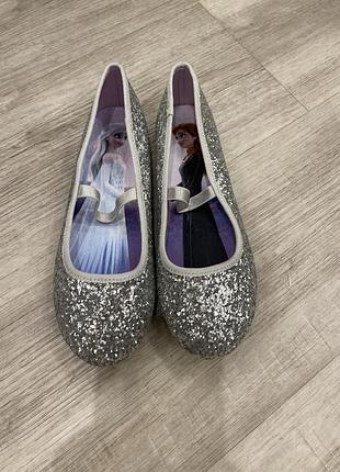 Туфлі для дівчинки