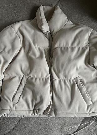 Тепла мікро-вельветова курточка. розмір м-л