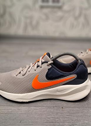 Оригинальные кроссовки nike revolution 7