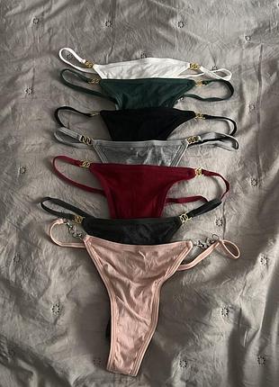 Трусики жіночі стрінги комплект