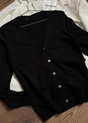 Жіночий базовий кардиган