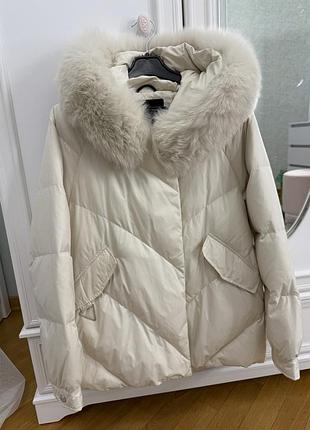 Продам дуже теплу зимову куртку з натуральним хутром