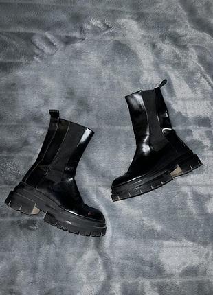 Високі чорні чоботи zara на грубій підошві челсі