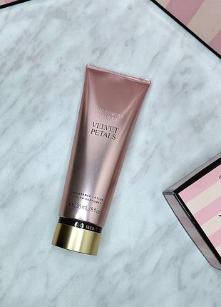 Ароматний лосьйон для тіла «velvet petals». victoria’s secret. оригінал 🇺🇸