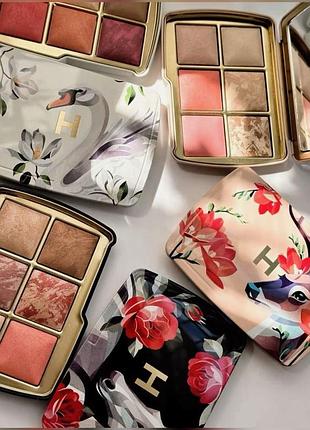 Hourglass ambient lighting palette