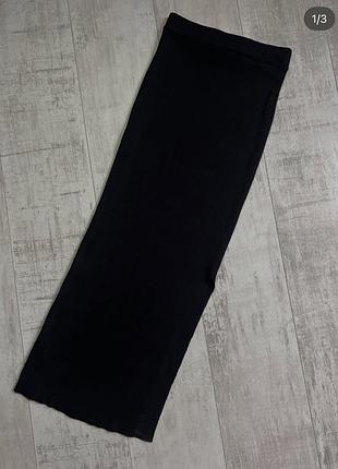 Чорна довга спідниця в рубчик