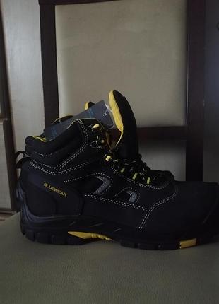 Чоботи bliiewear 40 розмір нові