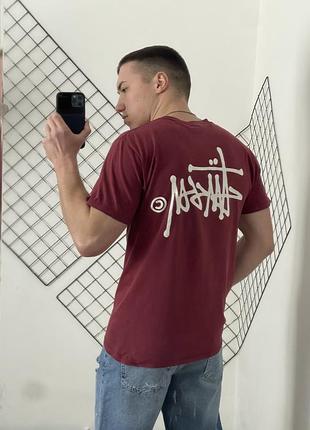 Бордова футболка stussy big logo t-shirt з принтом, лого, логотип, тішка