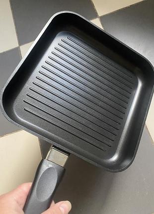 Сковорідка для гриля