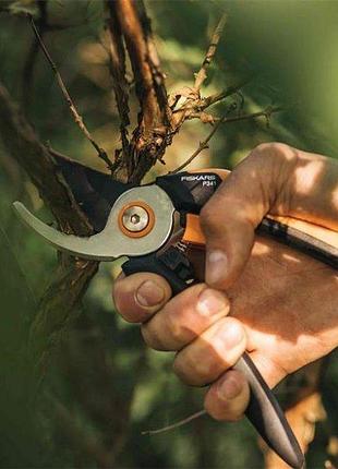 Секатор плоскостной fiskars solid p341 (1057164) 4
