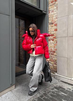 Дутый яркий пуховик пуфер с капюшоном овер