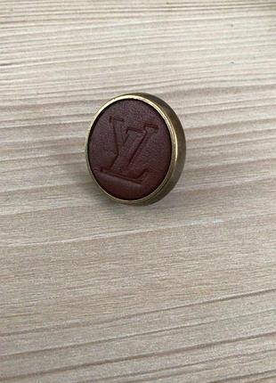 Значок-пін lw