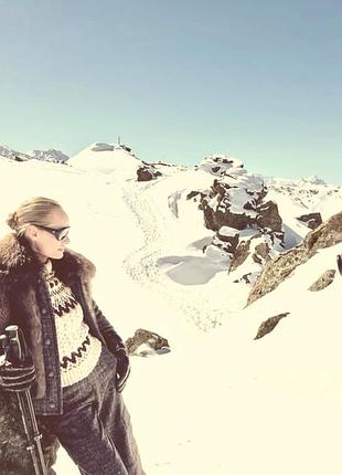 Светр теплий у бежеві візерунки л