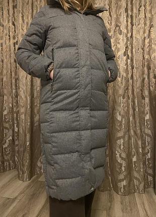 Зимовий пуховик фірми outventure сірого кольору, розмір s