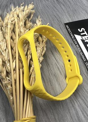 Ремінець силіконовий для xiaomi mi band 4 браслет m4 15. yellow