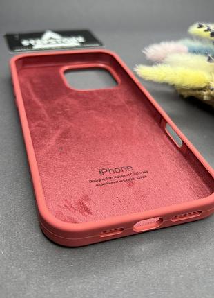 Чехол для iphone 16 pro max silicone case с микрофиброй закрытым низом силиконовый противоударный бледно-красный (camelia) 2