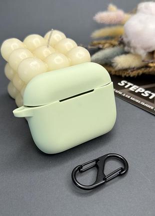 Чехол для apple airpods pro 3 силиконовый с карабином противоударный 3. салатовый