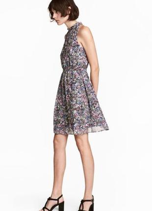 Нежное шифоновое платье в полевые цветы h&m в идеале1 фото