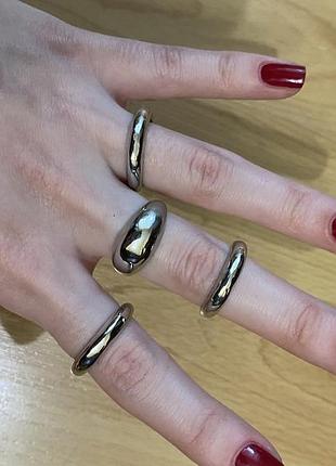 Золоті і срібні обручки