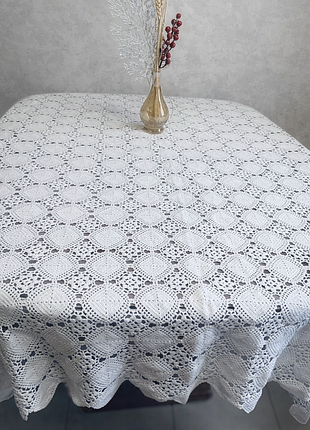 Luxorette скатертина в'язана гачком з білої бавовняної пряжі 180*180