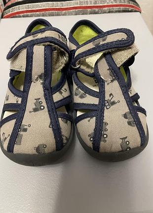 Тапочки сандалі дитячі