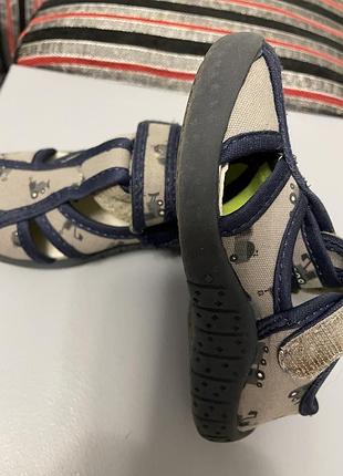 Теплі тапки у садочок