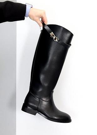 Стильные женские демисезонные сапоги жокейки