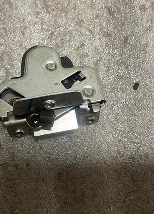 Замок крышки багажника opel astra g 1998-2004, оригинал, б.у., 90457255