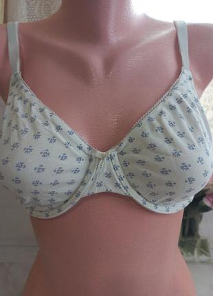 Лиф, бюстгальтер