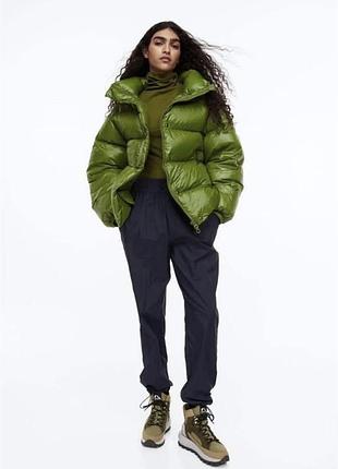 Якісний, дуже теплий пуховик,пуфер з лінійки h&m premium selection буде вас зігрівати та радувати не один сезон🔥