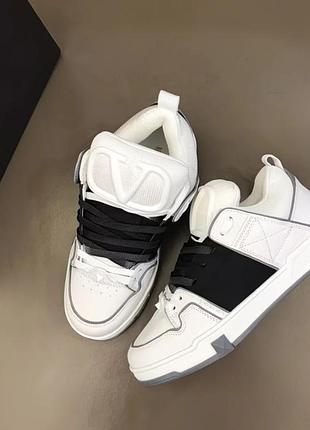 Кросівки valentino lux