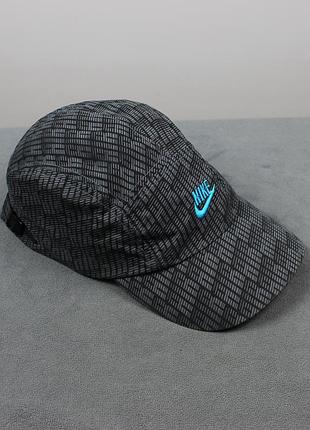 Nike мужская кепка серая