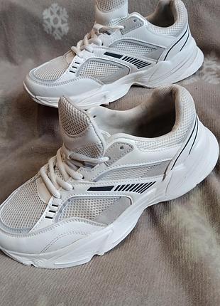 Легкие летние кроссовки 41 размер.