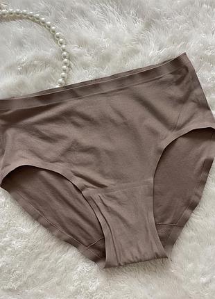 Безшовні трусики хорошого бренду chantelle франція