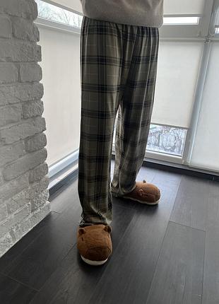 Домашні штани в клітинку