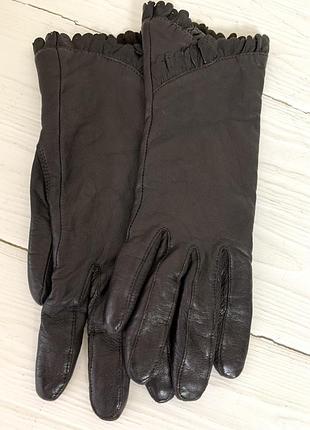 Кожаные перчатки