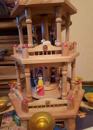 Немецкая режевая пирамида